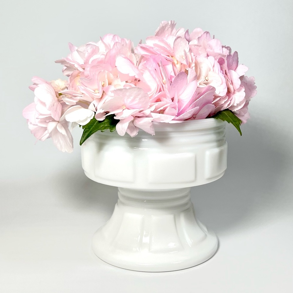 Vintage white milk glass vase